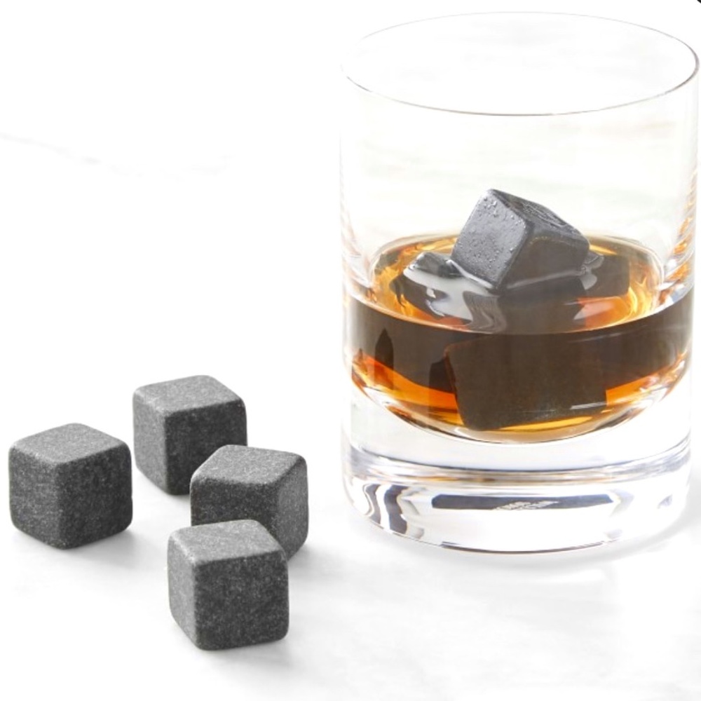 Williams Sonoma set of 8 Whiskey Cubes